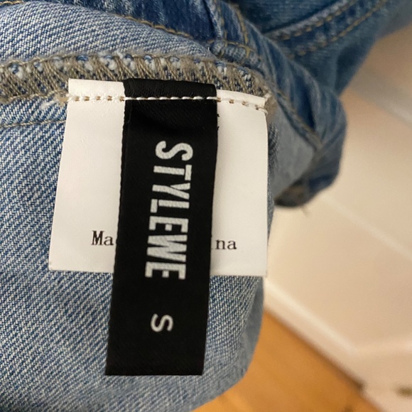 Chic Denim Bow-Tie Dress | Puff Sleeves | Button-Down | Cottagecore/Western - Picture 4 of 5